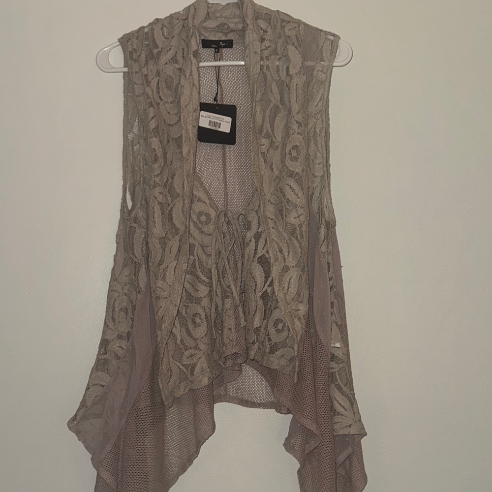 Sky Lace Open-Front Draped Vest in Taupe